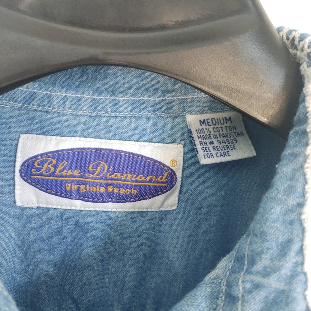 Blue Diamond Virginia Beach Denim Shirt M Lace Applique Vintage Chambray Cottage - Picture 2 of 14